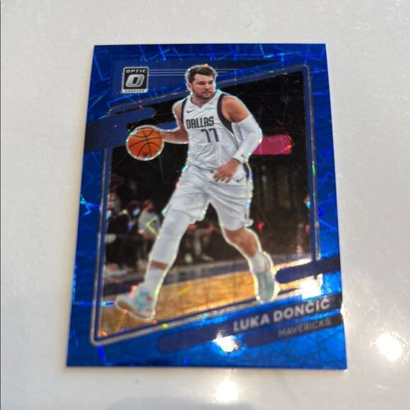 Luka Dončić Basketball Trading Card by optic blue laser mint condition - Picture 3 of 4